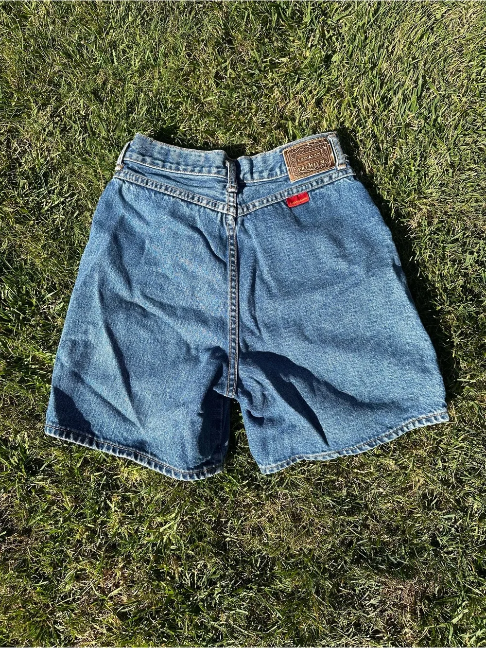 90s Lawman denim shorts - Picture 3 of 4